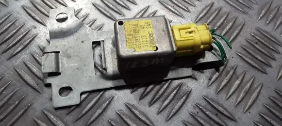 Mazda 626 Airbag deployment crash/impact sensor gg3e57kd0b