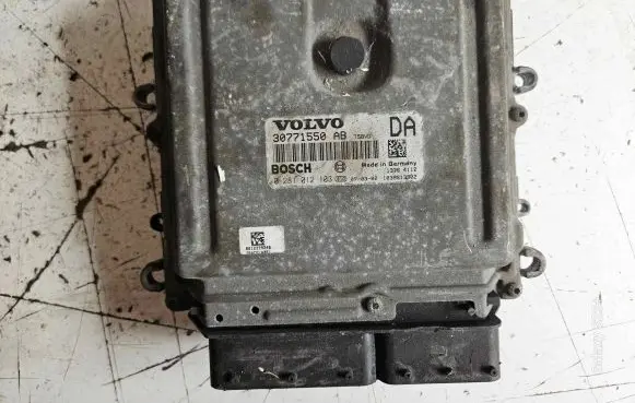 Volvo S60 Engine control unit/module 30771550 1039S13902 0281012103