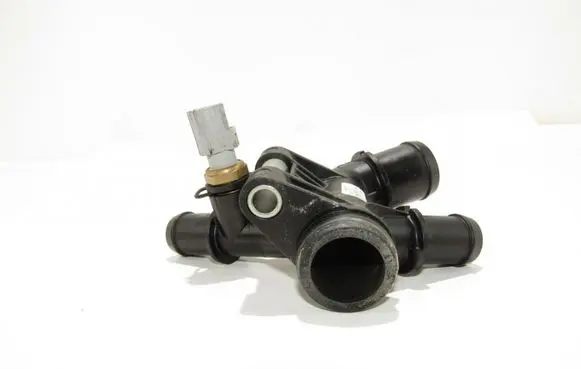 Ford Kuga II Engine coolant pipe/hose DS7G8K556CC