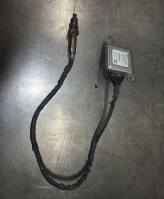 Mercedes-Benz C W205 Lambda probe sensor A0009052809