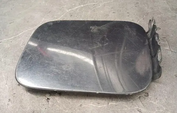 Volkswagen Golf III Fuel tank cap trim 1h6010056c