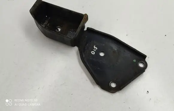 Ford Galaxy Engine mount bracket