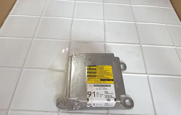 Toyota Corolla Verso AR10 Airbag control unit/module 891700F032