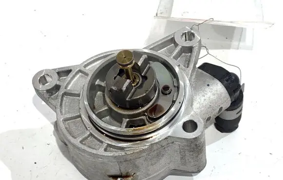 Hyundai Kona I Vacuum pump 28810-07070