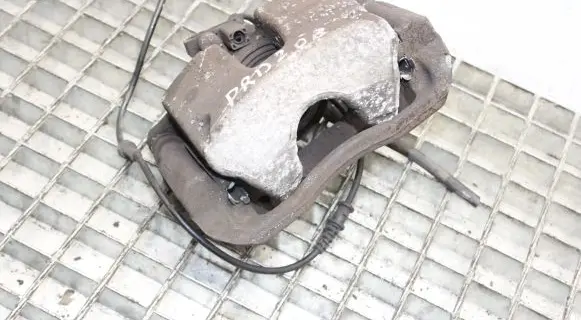 Mercedes-Benz C W204 Front brake caliper