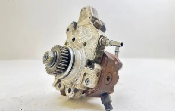 Renault Espace - Grand espace IV Fuel injection high pressure pump 8200680077 0445010099 8200385478