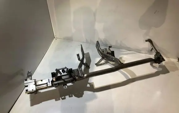 Volkswagen PASSAT B6 Dashboard cross member/frame bar 