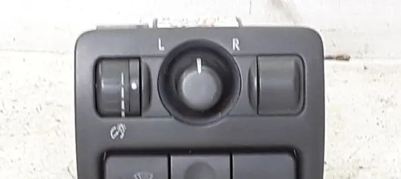 Subaru Legacy Wing mirror control module 159962