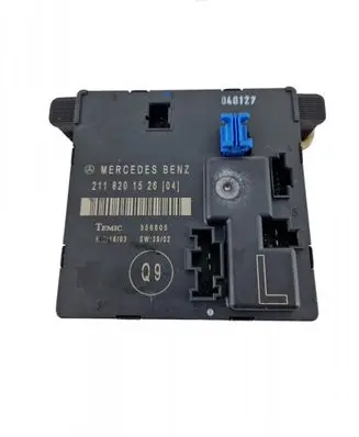 Mercedes-Benz E W211 Door control unit/module 2118201526