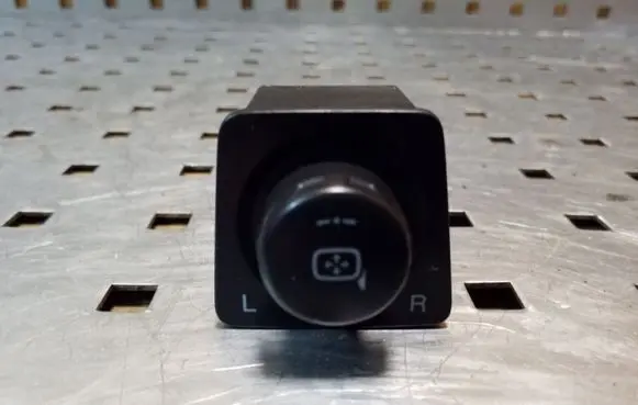 Opel Antara Wing mirror switch