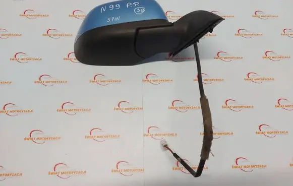 Nissan Leaf I (ZE0) Front door electric wing mirror E20210098
