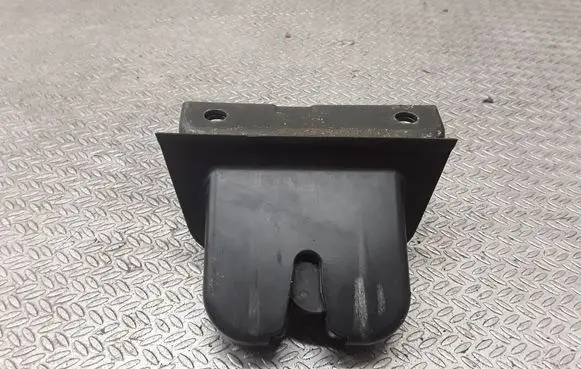 Audi A2 Tailgate/trunk/boot lock/catch/latch 8Z0827520