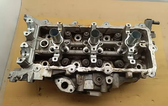 Chrysler Pacifica Engine head 04893811AF 16370133AH 157715611B