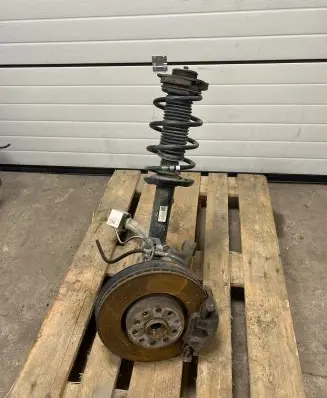 Audi Q3 8U Front wheel hub spindle knuckle