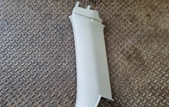 Volvo XC60 (C) pillar trim 31425700