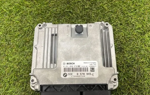 BMW 1 F20 F21 Engine control unit/module 0281030870 857894501 70065748