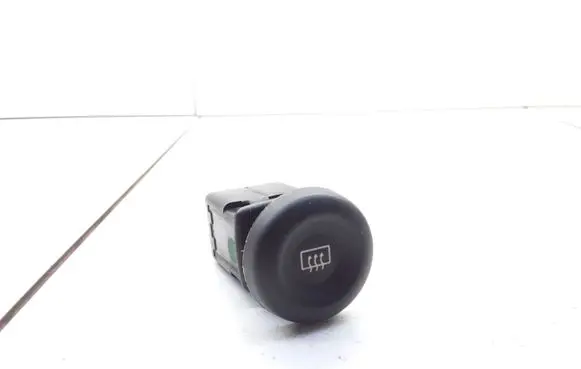 Renault Megane II Windscreen/window heater switch 8200047293