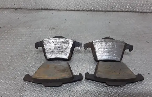 Volvo XC90 Brake pads (rear) 