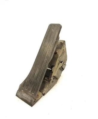 Mercedes-Benz C W205 Accelerator throttle pedal A2053000004