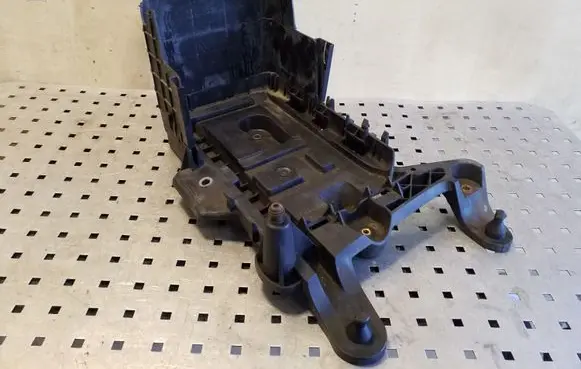 Volkswagen Golf VI Battery tray 1K0915325B 3C0915336A