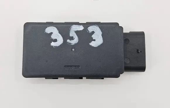Audi A5 Keyless system antenna 85H962133AM 85H962133