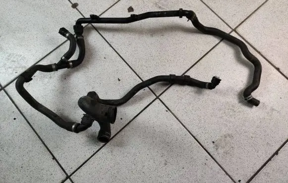 BMW 5 F10 F11 Engine coolant pipe/hose 17127619687-03