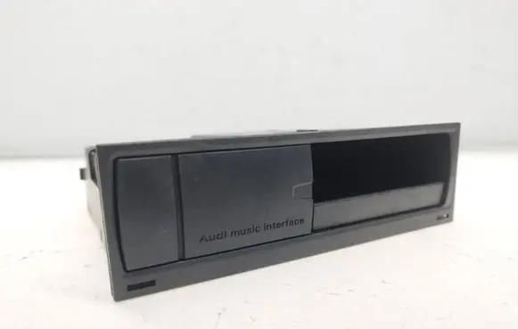 Audi A4 S4 B8 8K Head unit multimedia control 8T0035785A UUC9007000