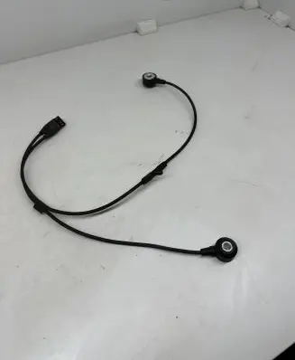 BMW 5 E60 E61 Detonation knock sensor 7525039 1K033