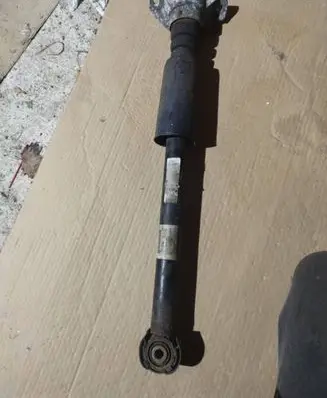 Porsche Macan (95B) Rear shock absorber/damper 95B513035D