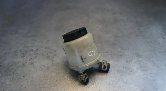 Infiniti FX Power steering fluid tank/reservoir 130515A