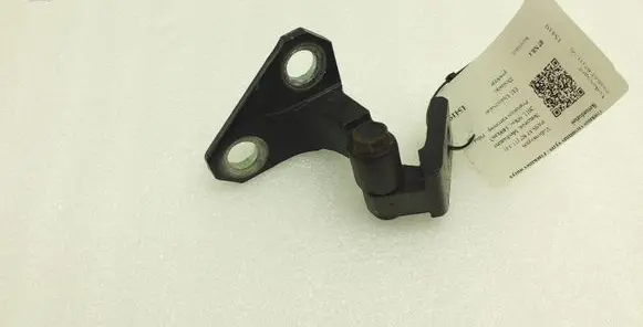 Volkswagen PASSAT B7 Front door upper hinge 3C0831402