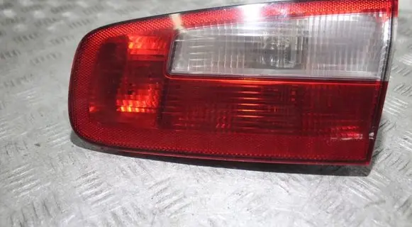 Renault Laguna II Tailgate rear/tail lights 8200002476