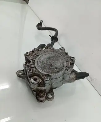 Volkswagen PASSAT B6 Vacuum pump 03G145209 170506 03G145209C