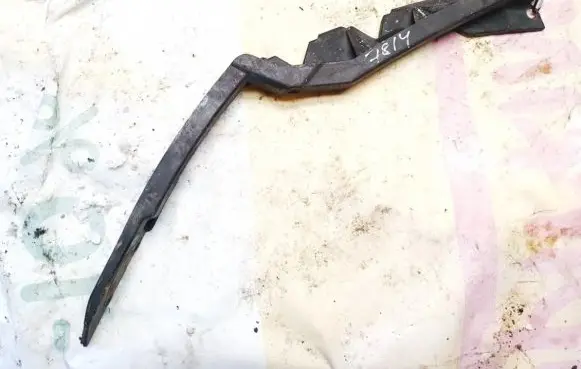 Skoda Octavia Mk2 (1Z) Front bumper mounting bracket 1z0807184a