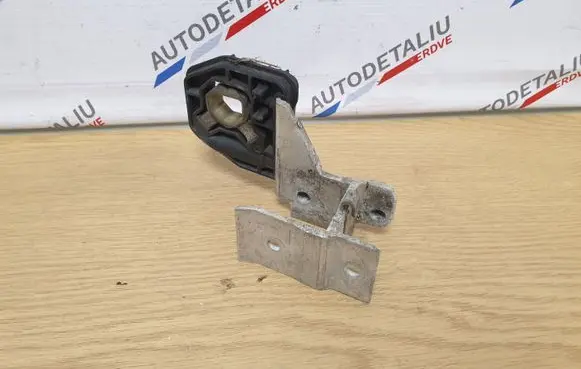 BMW 1 F20 F21 Radiator support slam panel bracket 7245795 8620733