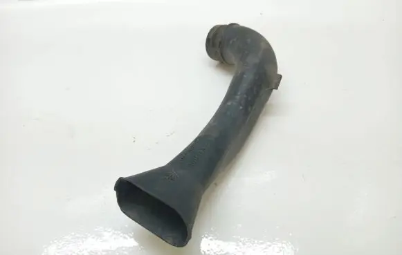 Toyota Avensis T220 Engine coolant pipe/hose 17751-0G020