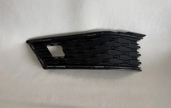 Skoda Karoq Front bumper lower grill 57A807367A