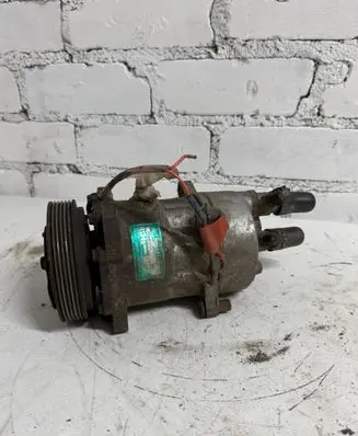 Volkswagen PASSAT B5.5 Air conditioning (A/C) compressor (pump) 05568011348080