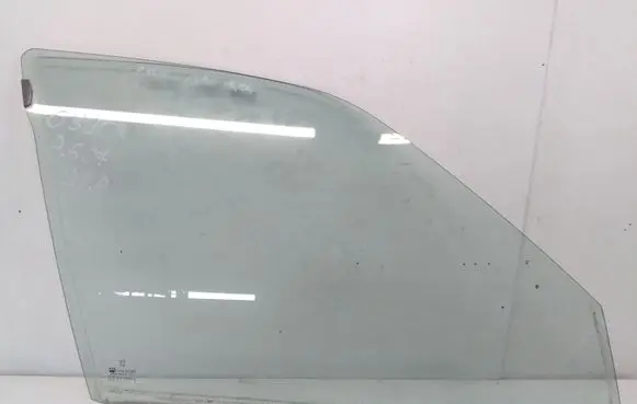 Peugeot 607 Front door window glass four-door