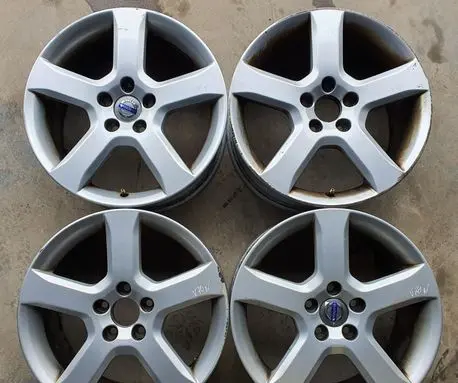 Volvo V70 R17 alloy rim 