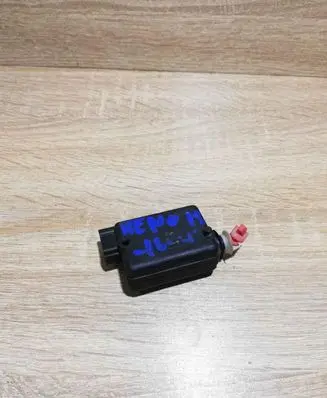 Renault 19 Tailgate boot lock/latch motor 