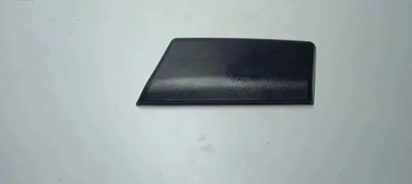 Maserati Levante (B) pillar trim (top) 670040320