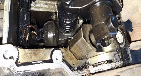 Skoda Roomster (5J) Fuel injector 