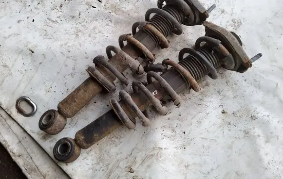 Toyota Corolla Verso E121 Rear shock absorber/damper