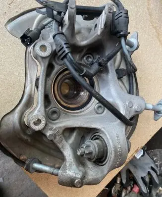 Audi Q5 SQ5 Stub axle 80A505436J