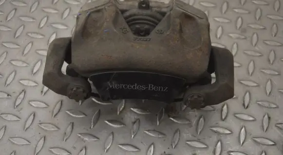 Mercedes-Benz CLS C218 X218 Front brake caliper
