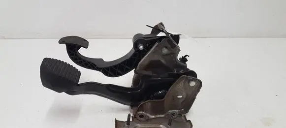 Citroen DS3 Pedal assembly