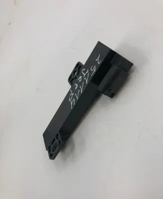 Jeep Compass Aerial antenna amplifier 68051315ab