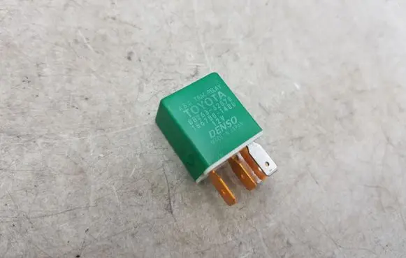 Lexus IS 220D-250-350 Other relay 8826332070 1567001400
