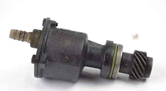 Volkswagen Golf V Vacuum pump 028207A 0GL7